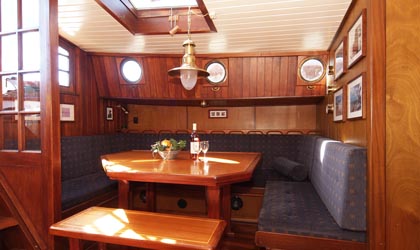 Vrouwe Franciska Salon