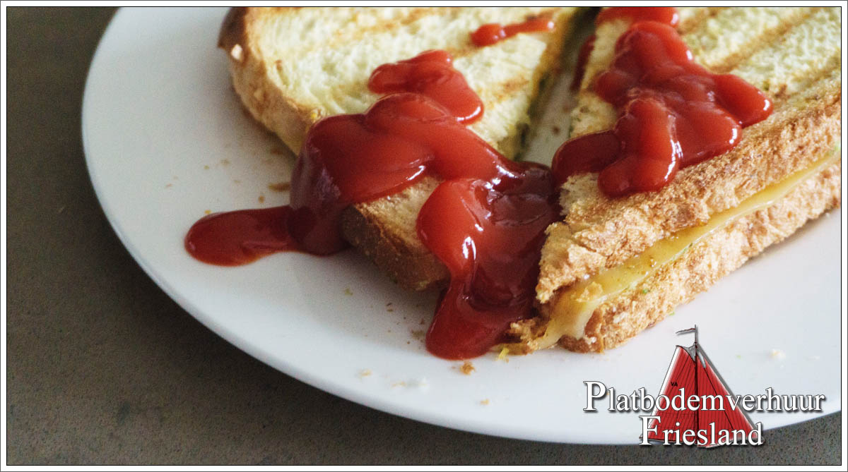 Lekker Tosti mit Ketchup